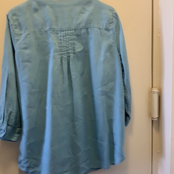 Top - Picture 4 of 5